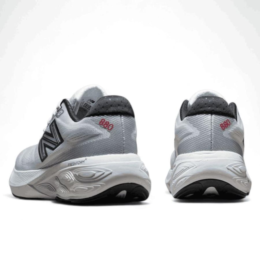 Fresh Foam X 880 v15