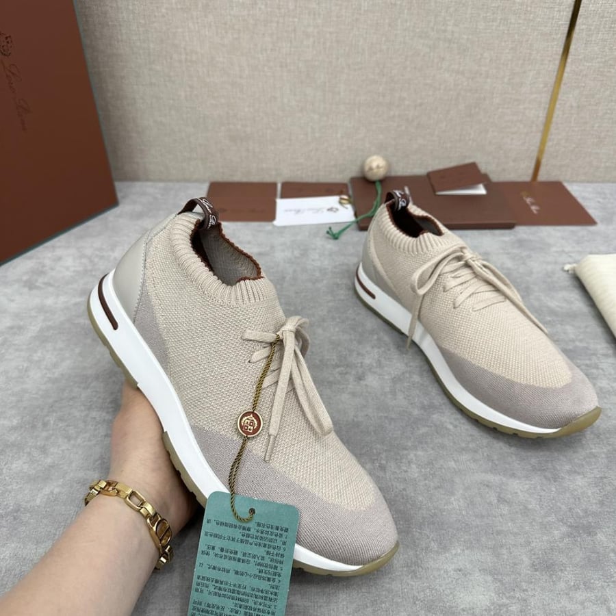 كاجوال Loro Piana