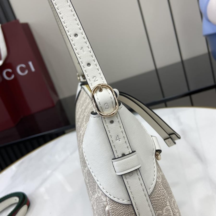 شنطة كتف جوتشي متوسطة Medium Shoulder Bag