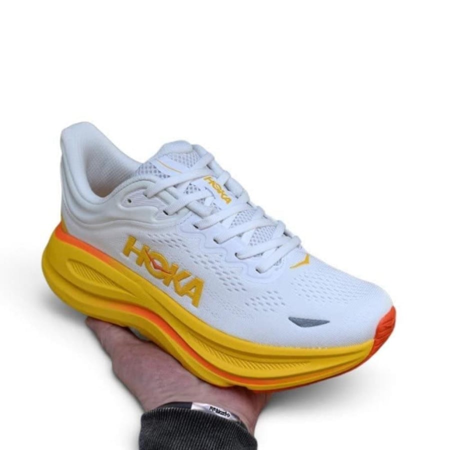 HOKA ONE ONE BONDI 9