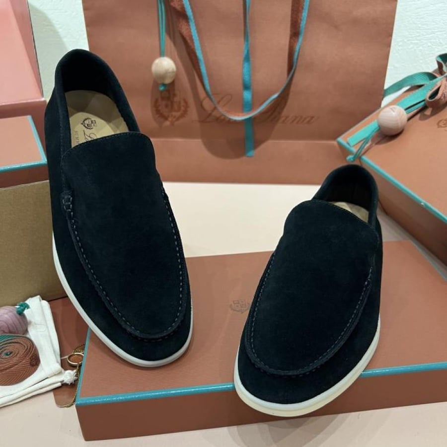 كاجوال Loro Piana