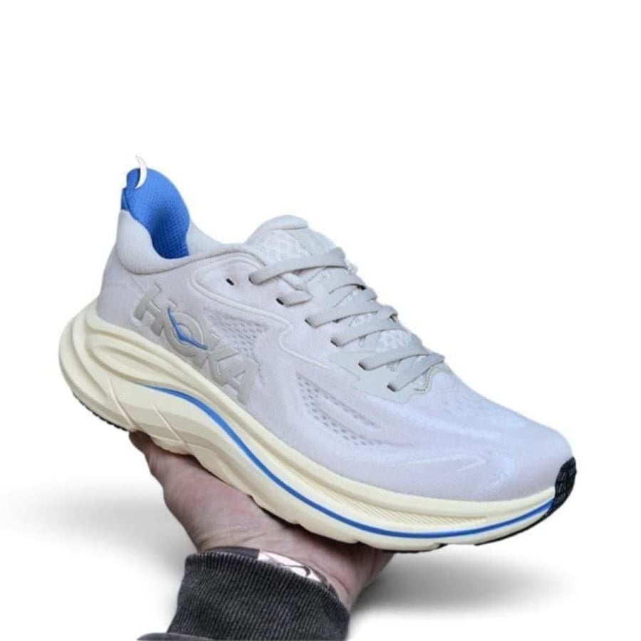 HOKA Clifton 10