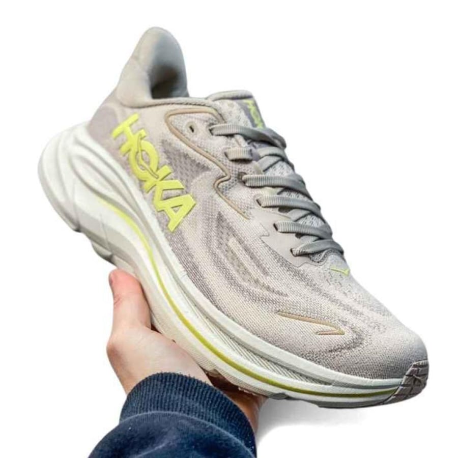 HOKA Clifton 10