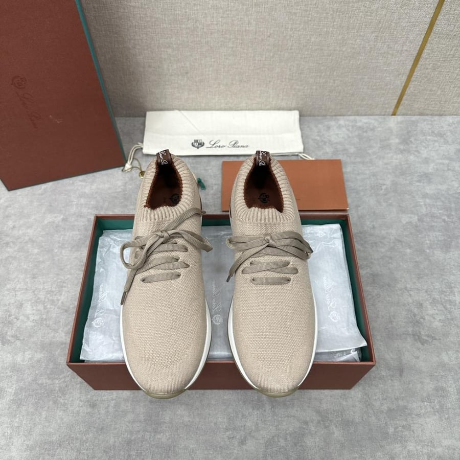كاجوال Loro Piana