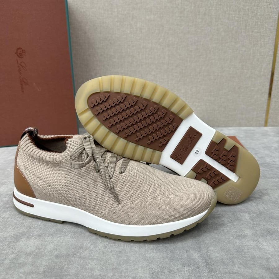 كاجوال Loro Piana