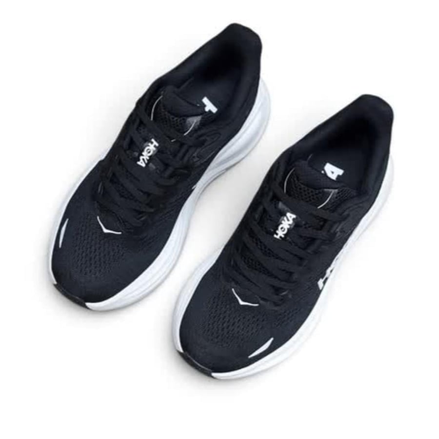 HOKA ONE ONE BONDI 9
