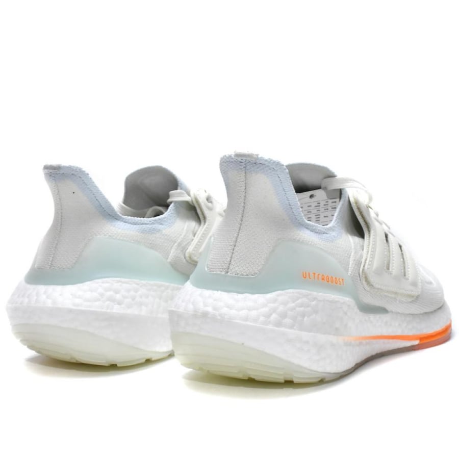 Adidas Ultra Boost 22