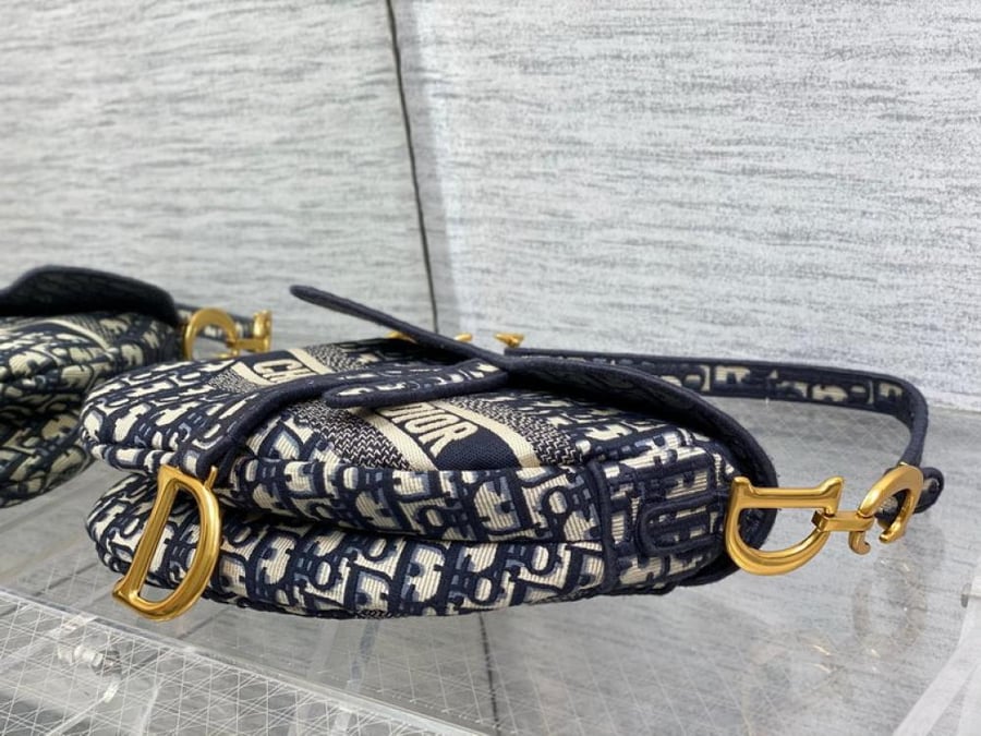 شنطة كريستيان ديور  Christian Dior