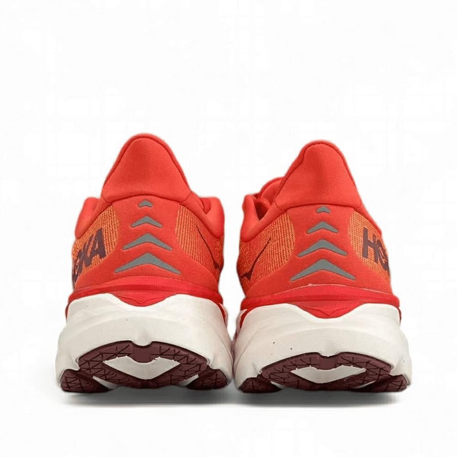 HOKA  Clifton 8