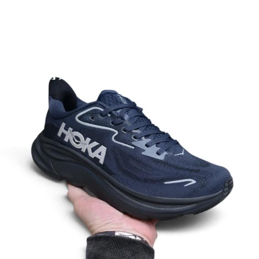 HOKA Clifton 10