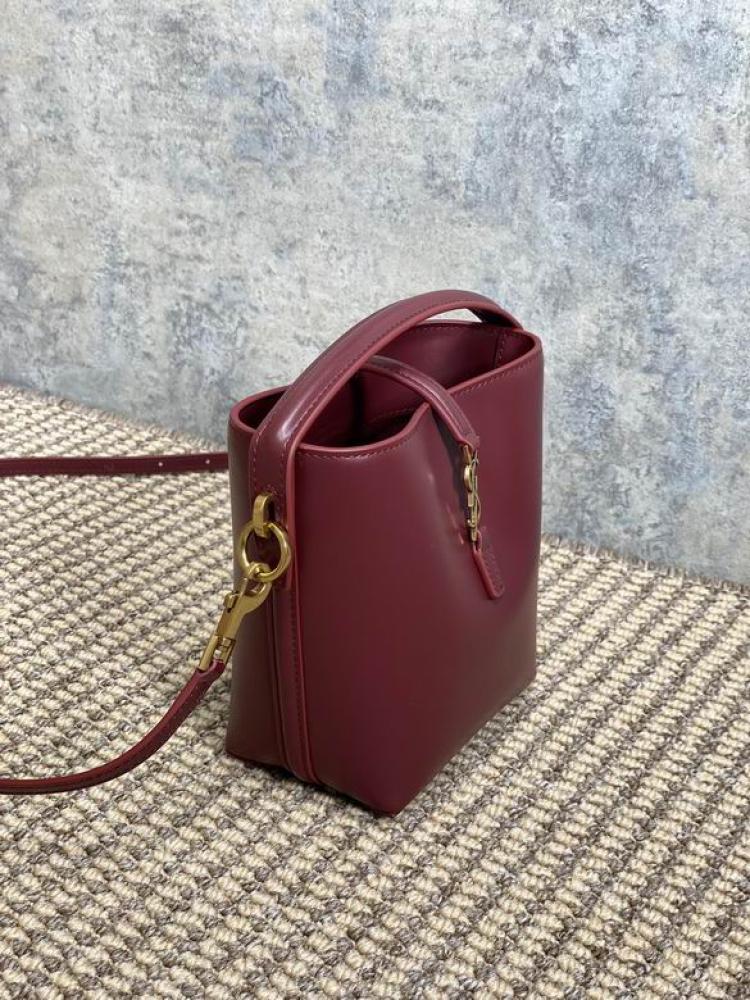 شنطة سان لوران Saint Lauren Le 37 small