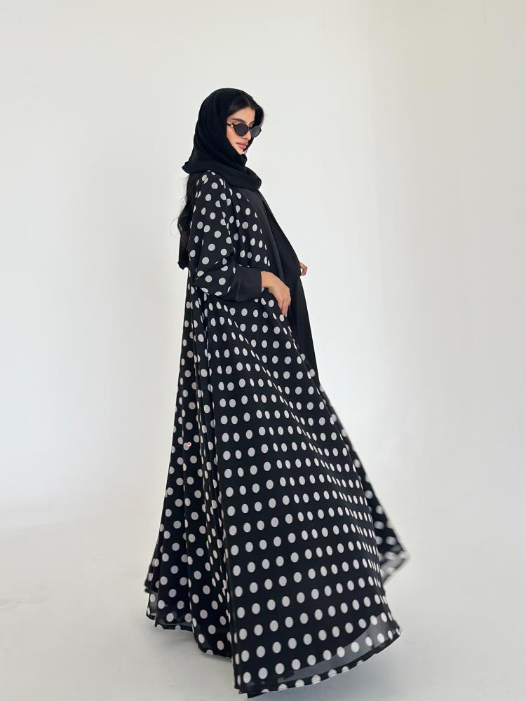 عبايه شيفون منقط