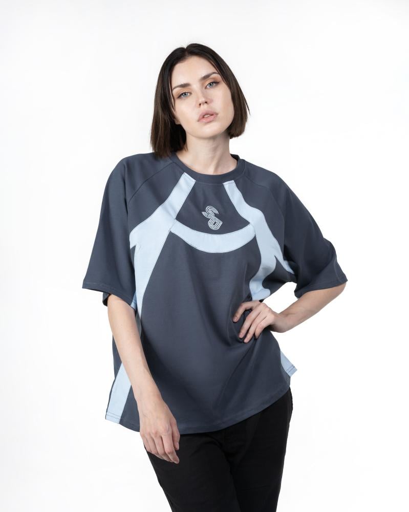 T-shirt gray with baby blue