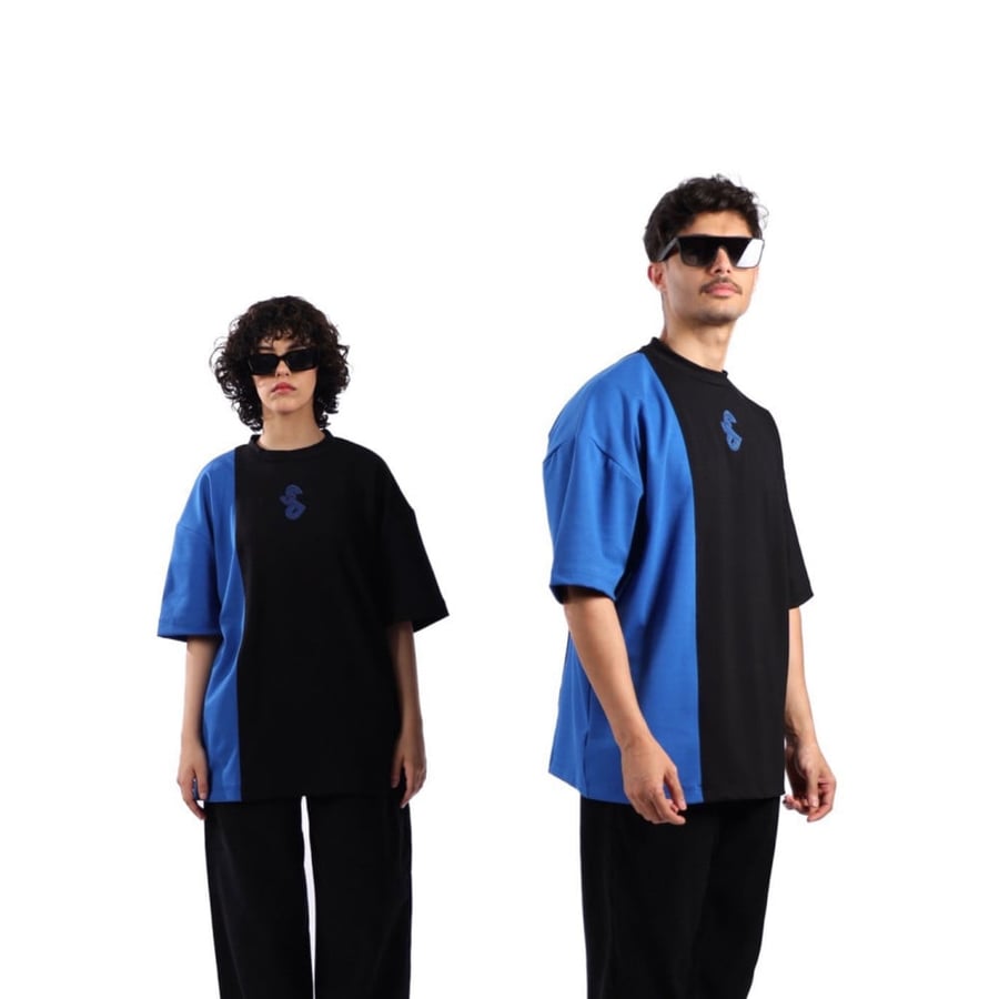 T-shirt black blue