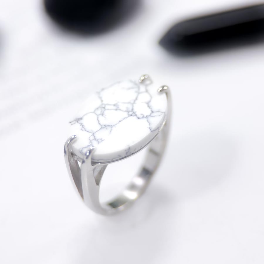 Mens 925 Silver Ring with White Marble Royal Design
