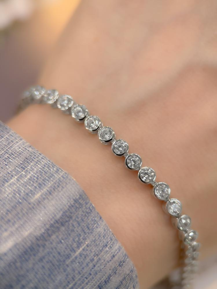 925 Silver Bracelet Soft Elegant Design