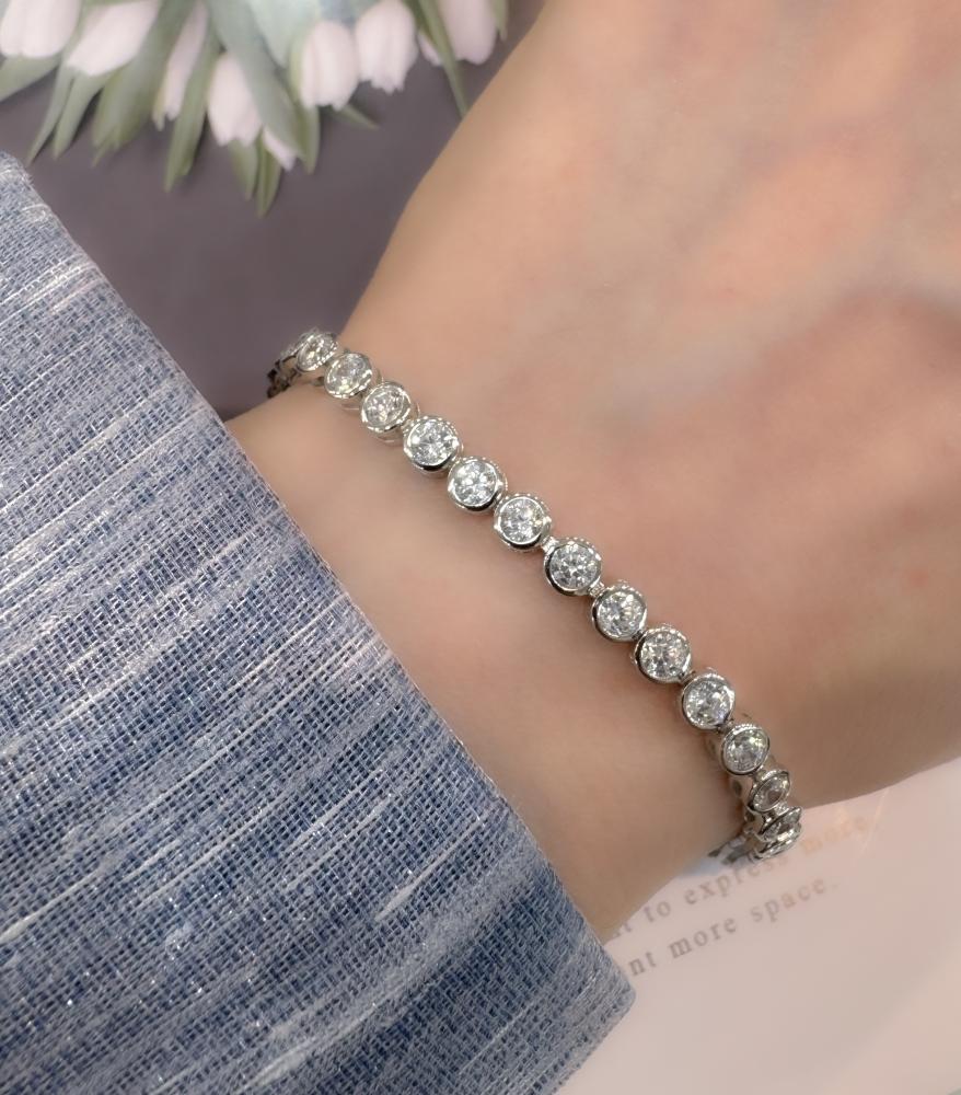 925 Silver Bracelet Soft Elegant Design
