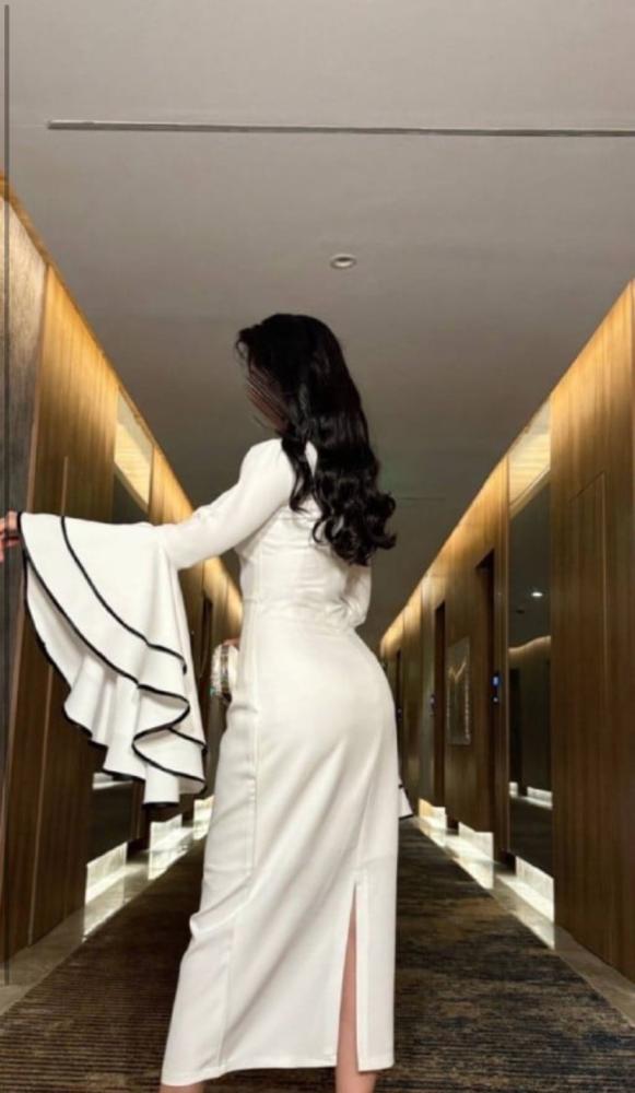 فستان ابيض ناعم سهره