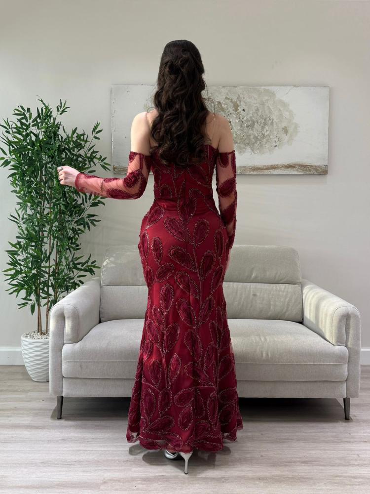 فستان سهرة أحمر خمري