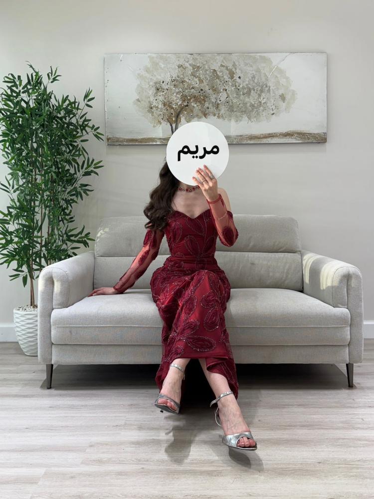 فستان سهرة أحمر خمري