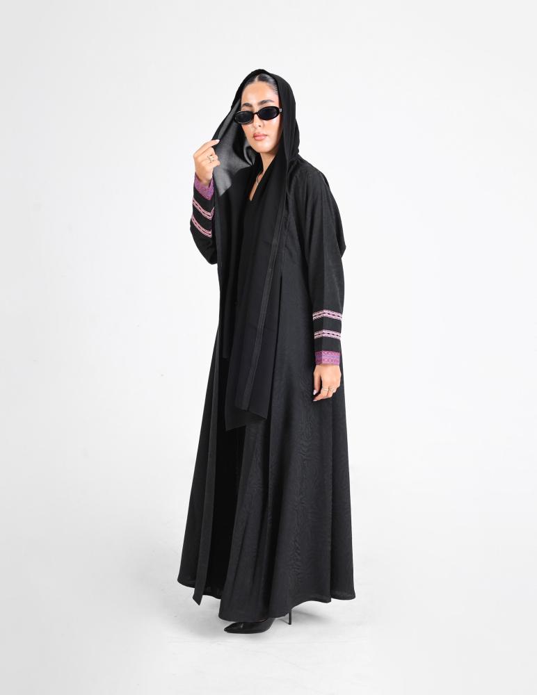 Silk abaya washed with a soft and flowing cut