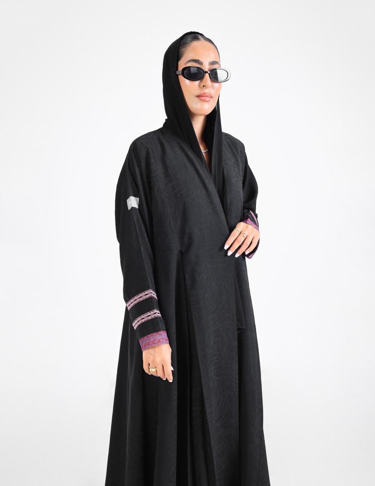 Silk abaya washed with a soft and flowing cut