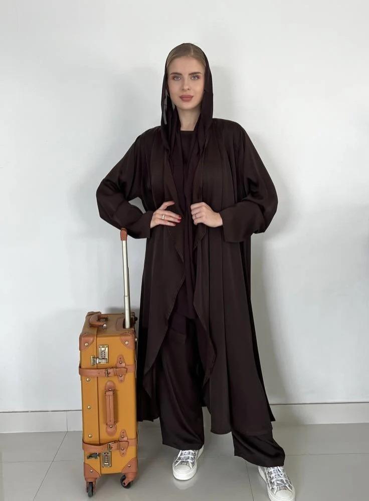 عبايه سفر ملونه