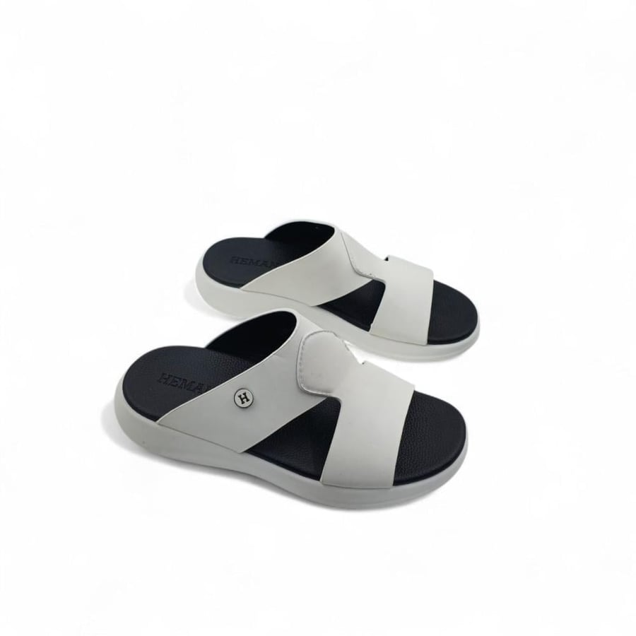 A comfortable Qatar-style men's slipper - 2025-68-2