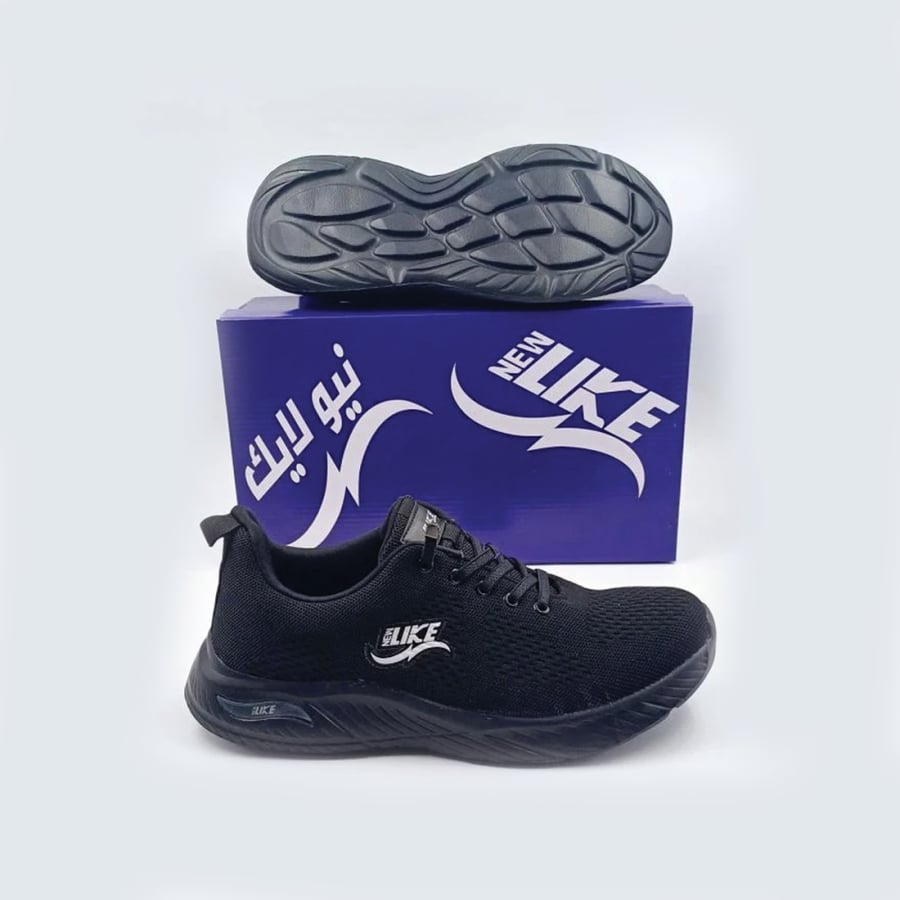 حذاء رياضي ابيض و اسود ماركة نيولايك