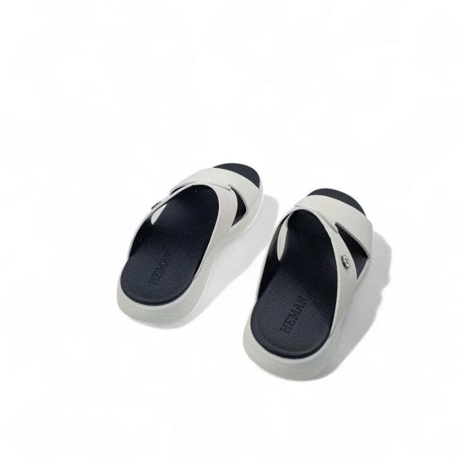 A comfortable Qatar-style men's slipper - 2025-68-2