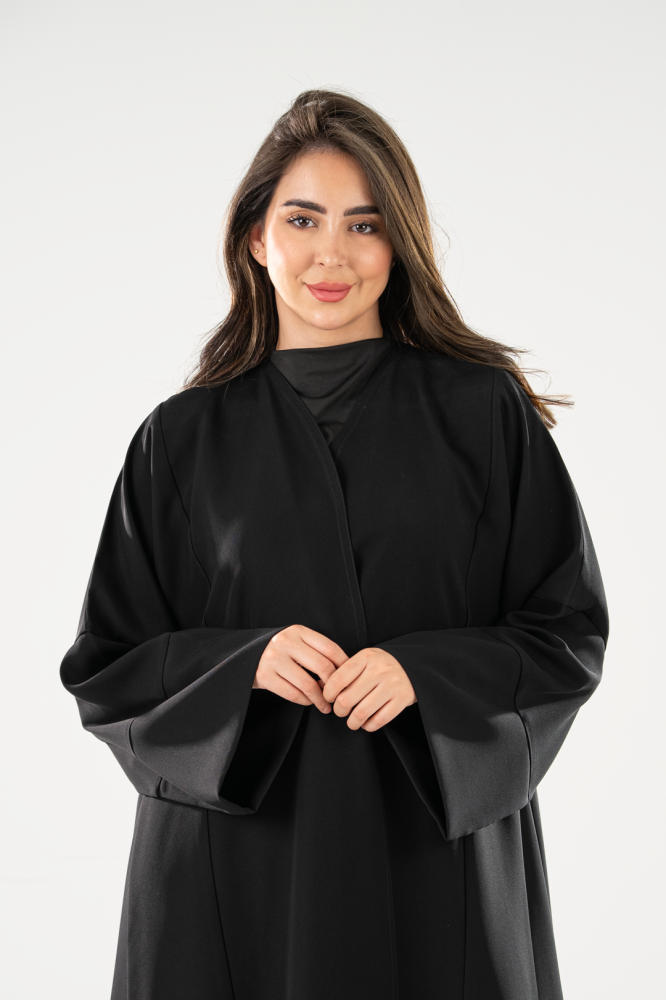 عباية نص كلوش كريب إيطالي أسود سادة فاخرة وطرحة - كوين