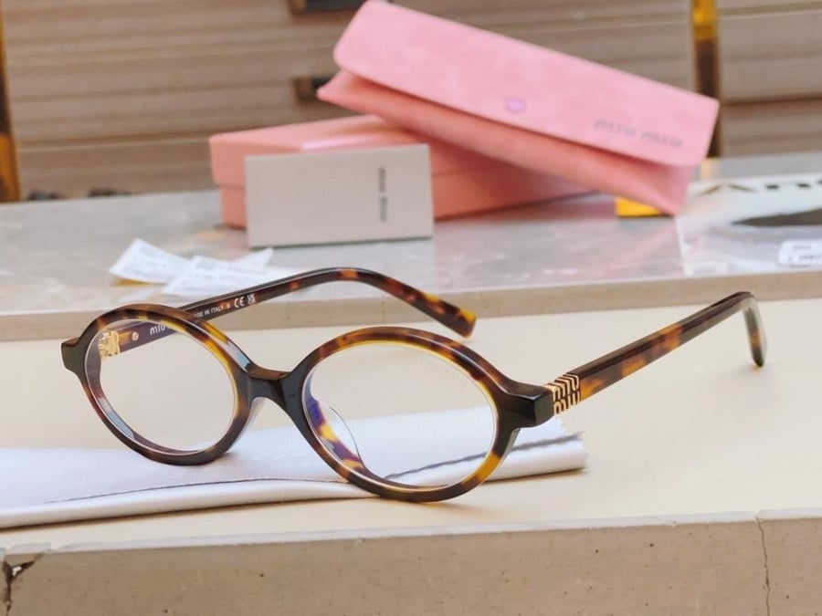 نظاره ميو ميو | miumiu