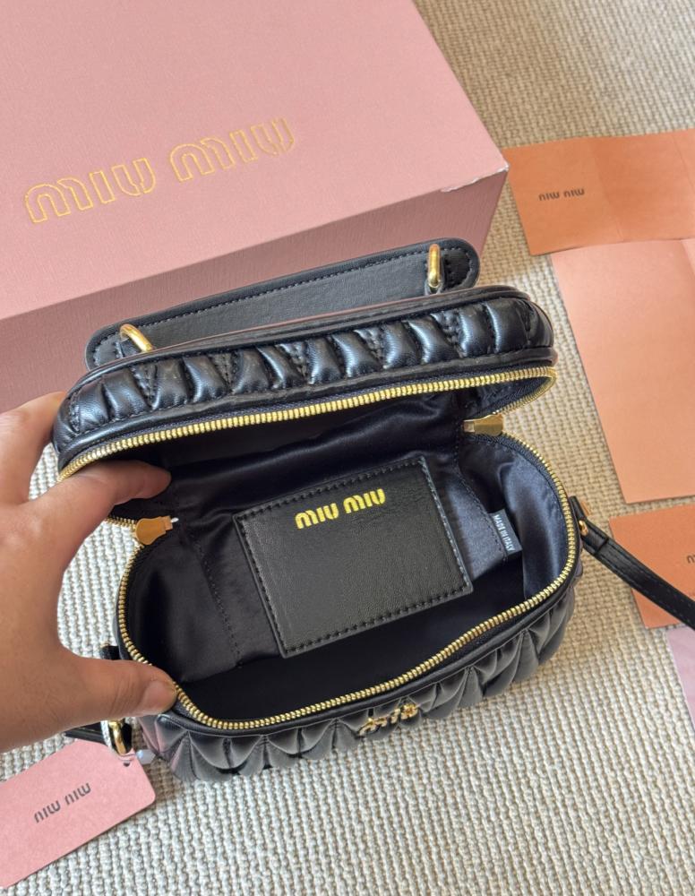 شنطه ميو ميو| miumiu