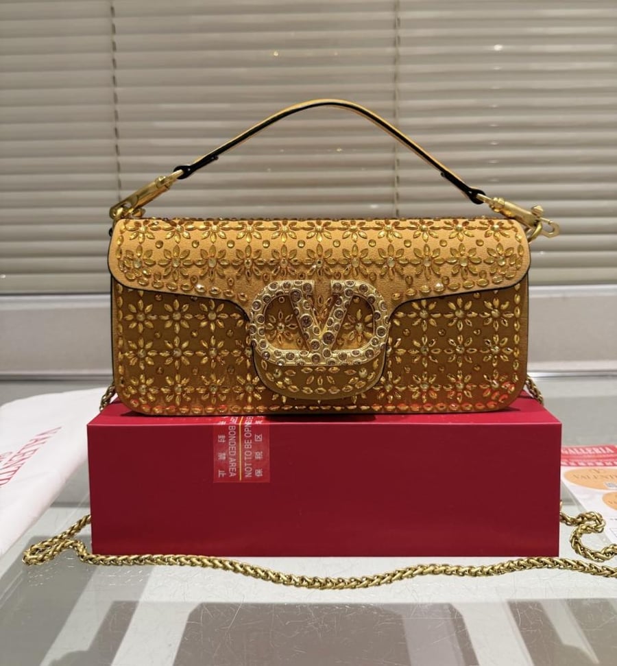 شنطه فالنتينو | Valentino