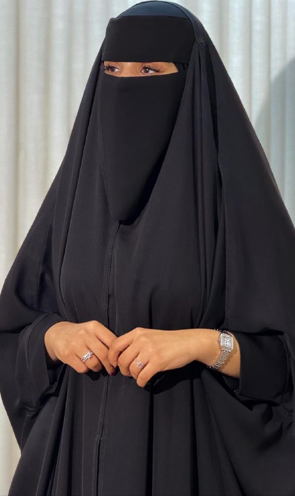 عباية رأس قصة واحدة من الرأس