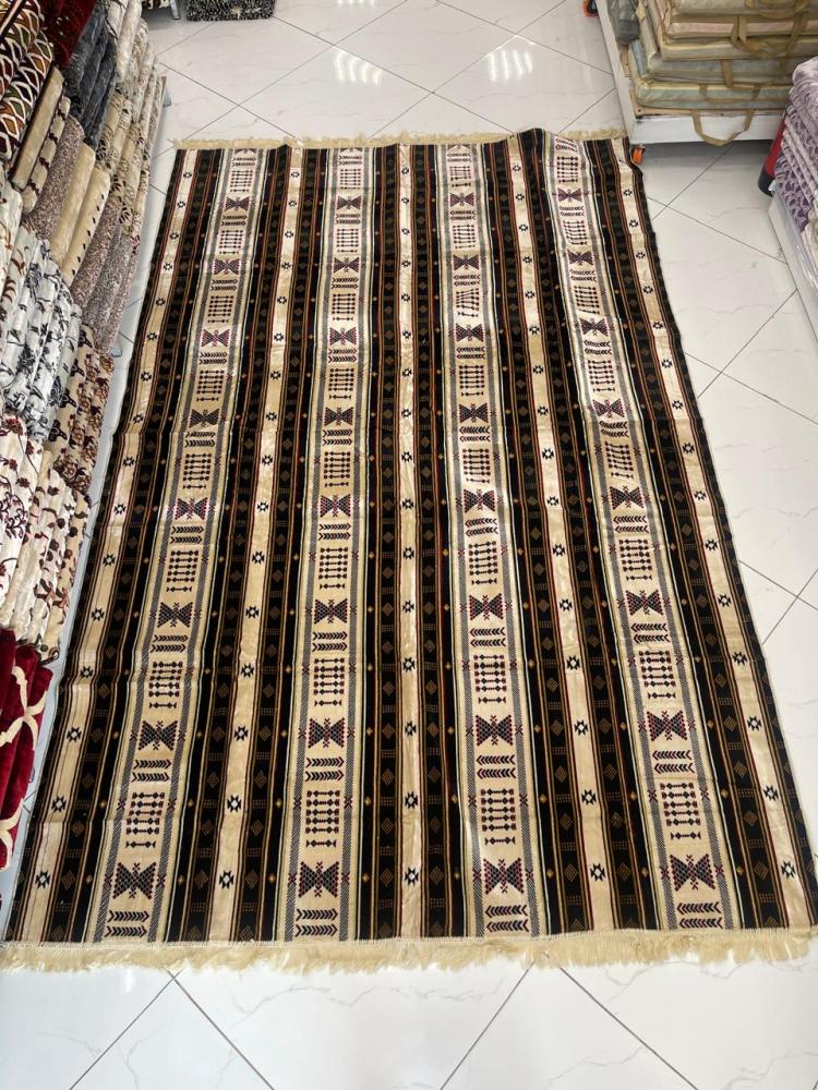 ‏فرشات قطيفة تركية 2*3  سكري
