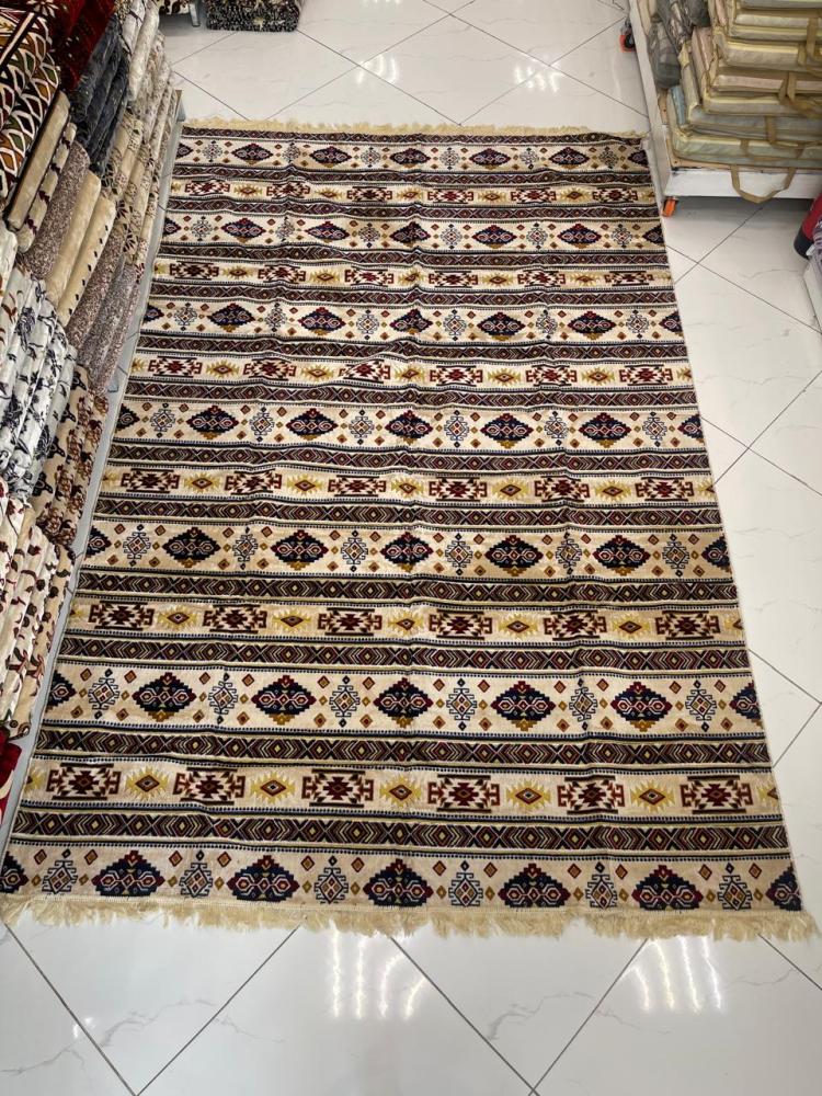 ‏فرشات قطيفة تركية 2*3 سكري