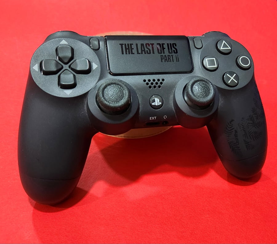 Official PS4 Controller - The Last of us part II Edition