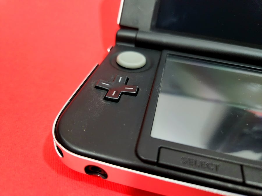 Nintendo 3DS Xl-Red with Silver Shell