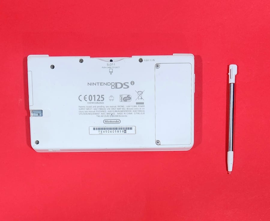 Nintend DSi White