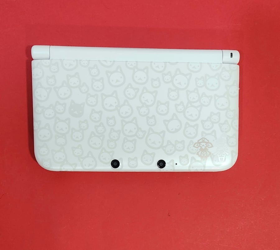 Nintendo 3DS LL (modded)