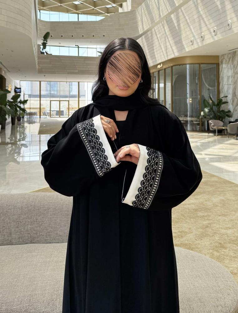 منـى