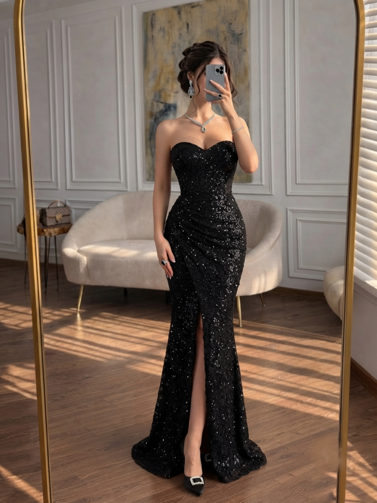 فستان سهرة ميرال – تصميم مرصع بالخرز مع فتحة جانبية