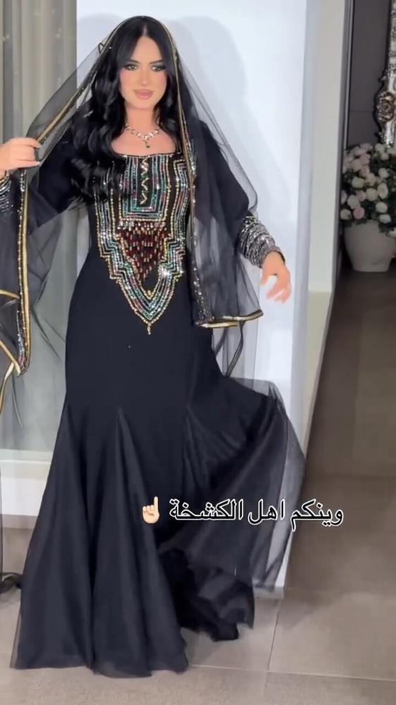فستان سهرة باربي أسود بتطريز يدوي فاخر  | فساتين فايا
