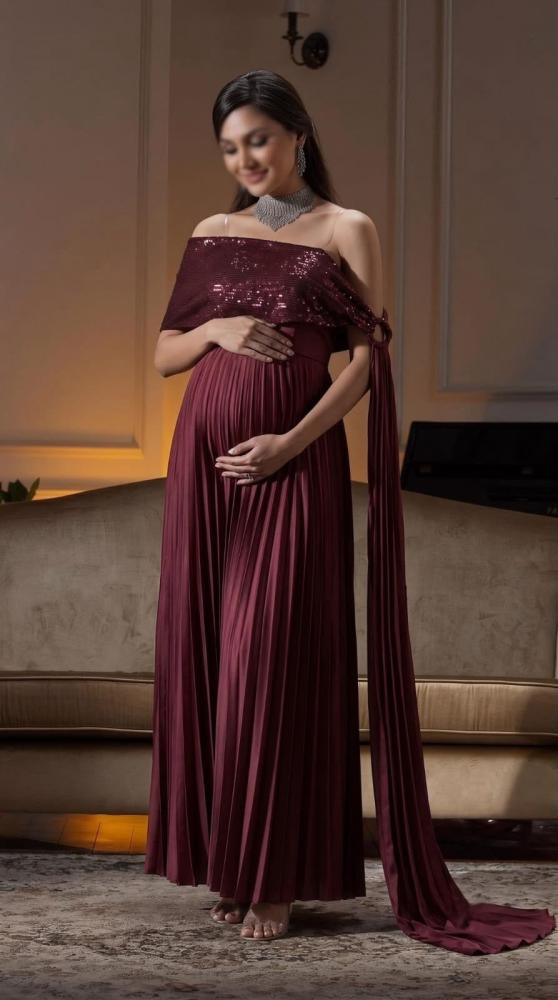 فستان سهرة حوامل بليسيه فاخر بصدر مطرز وذيل طويل