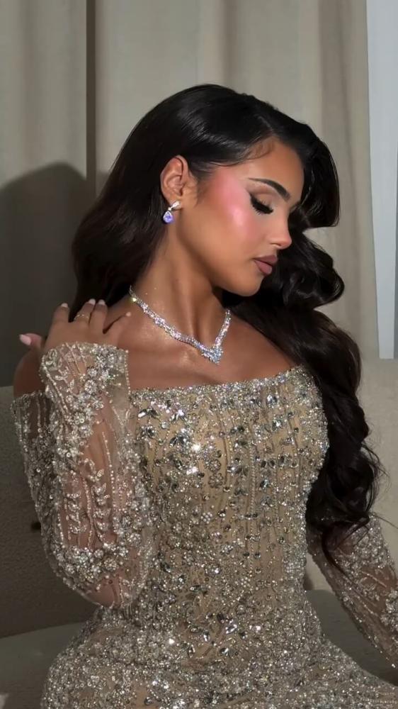 فستان سهرة بريق الألماس بقصة الحورية