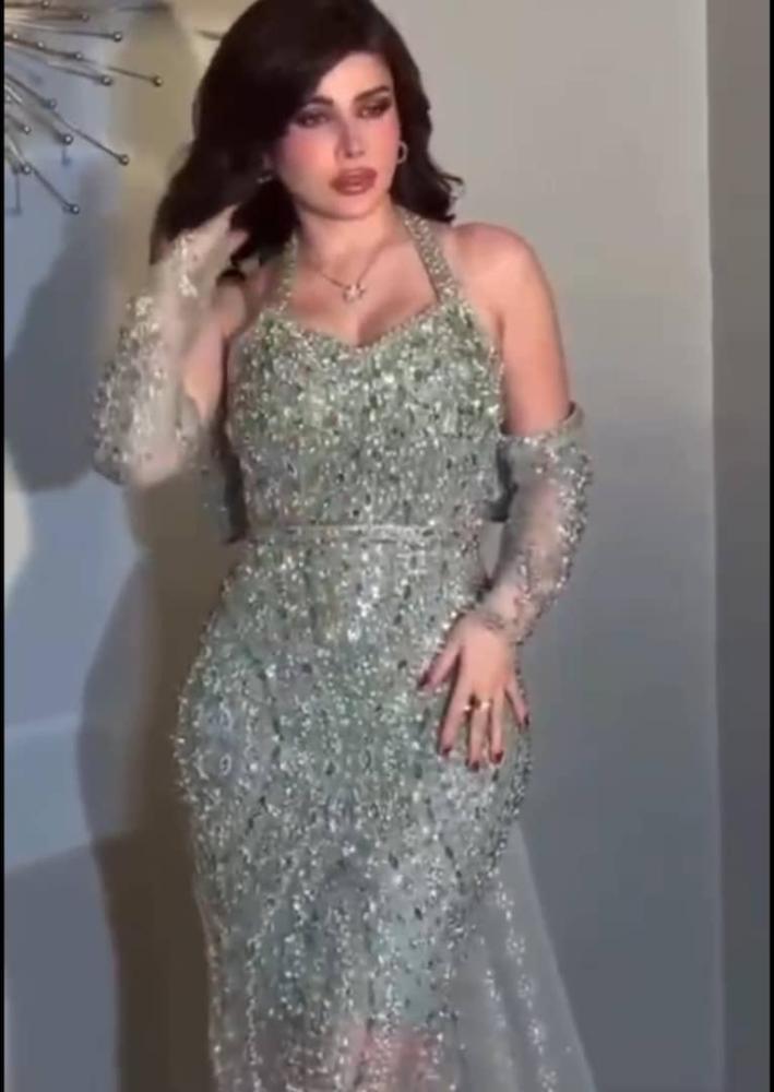 فستان طويل اخت العروس