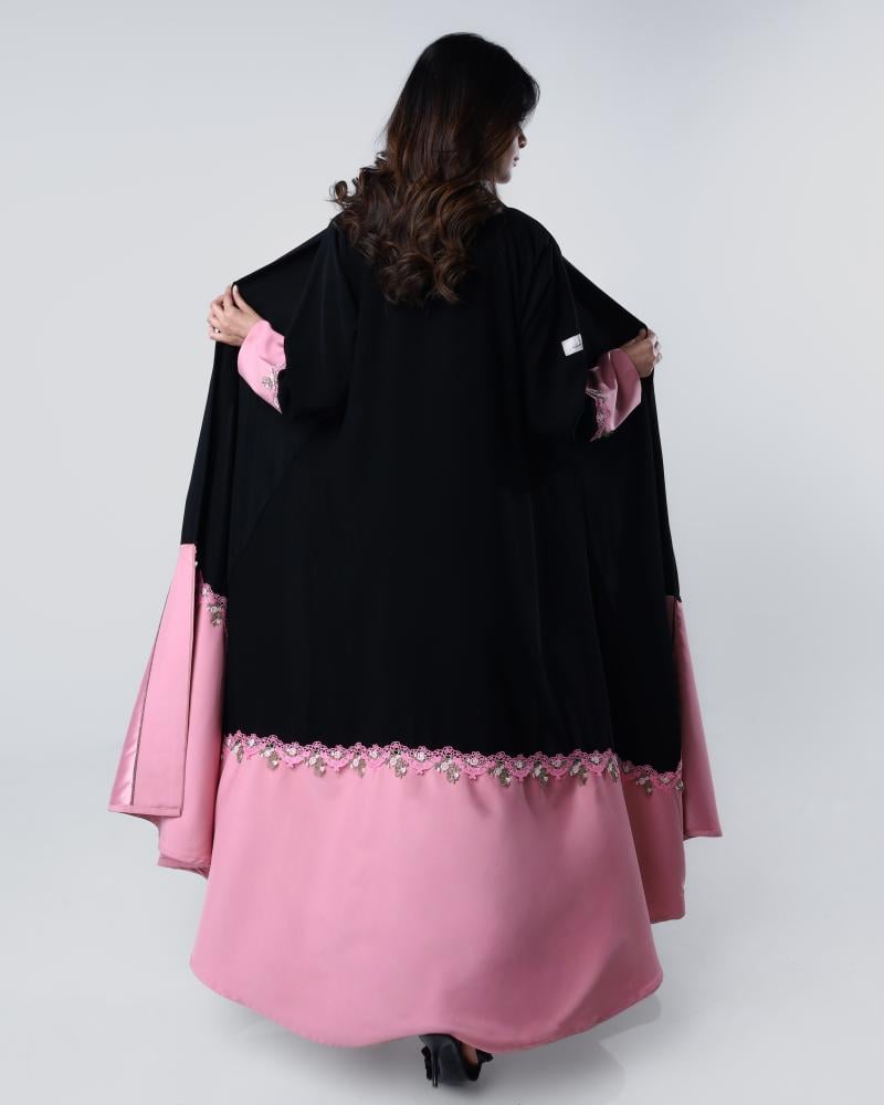 عباية ساكورا