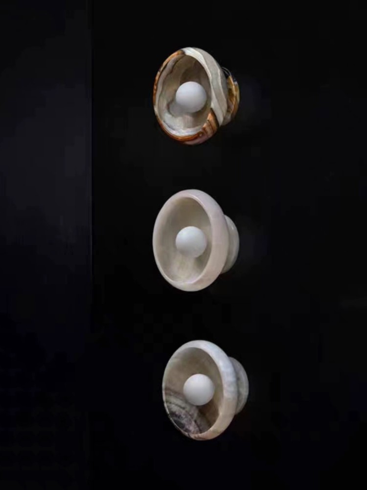 جدارية رخام دائرية