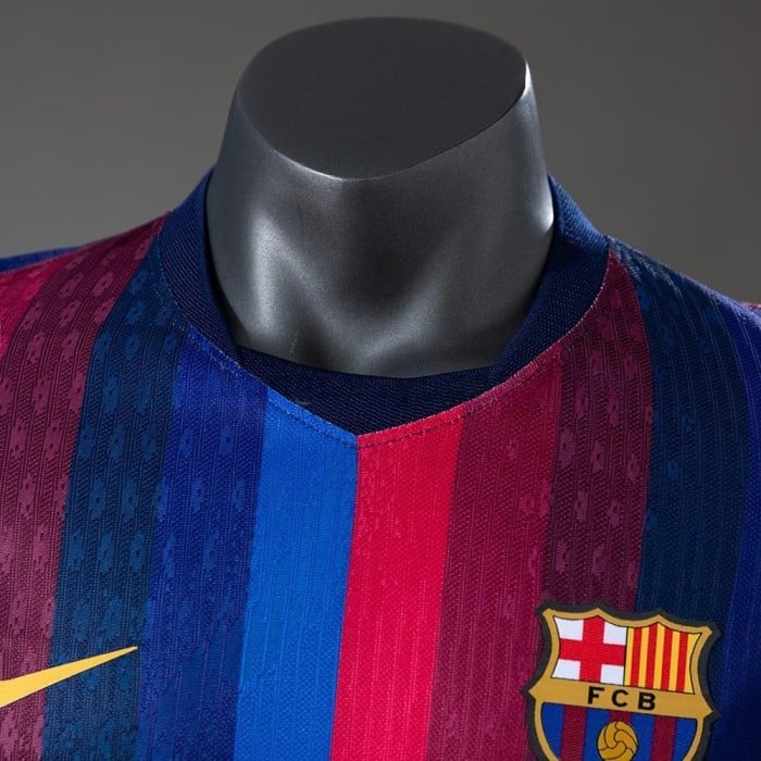 تيشيرت برشلونه الاساسي 26-27
